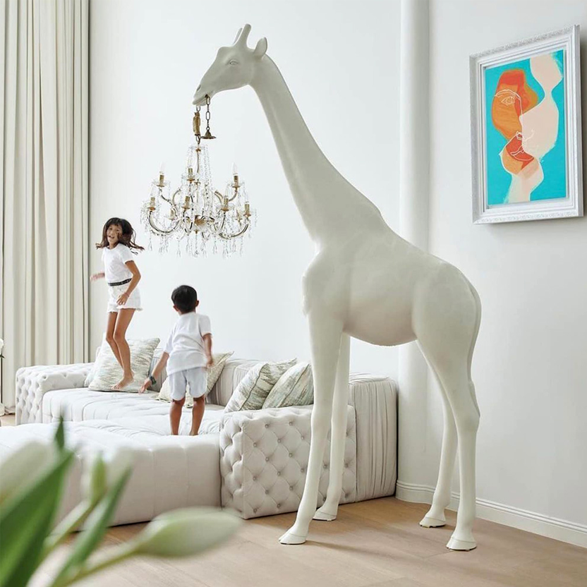 Giraffe in Love M Indoor