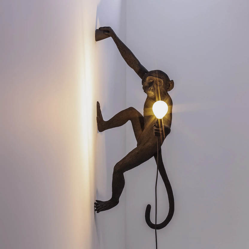 The Monkey Lamp Aplique